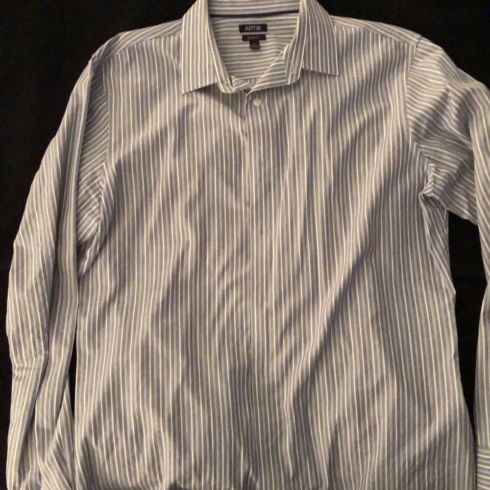 Long sleeve men’s dress shirt